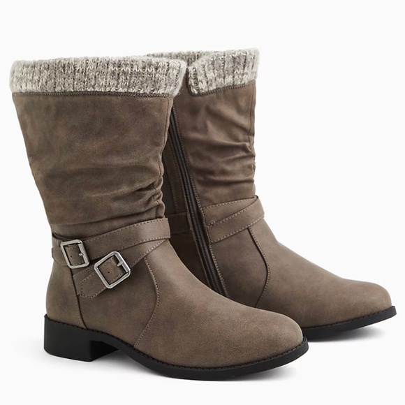 Torrid Grey Faux Leather Sweater-Trimmed Slouchy Moto Boot 9WW - Picture 1 of 15